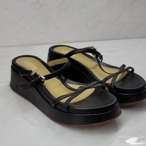 Labucq Page T-strap Leather Wedge Sandal in black Size 39